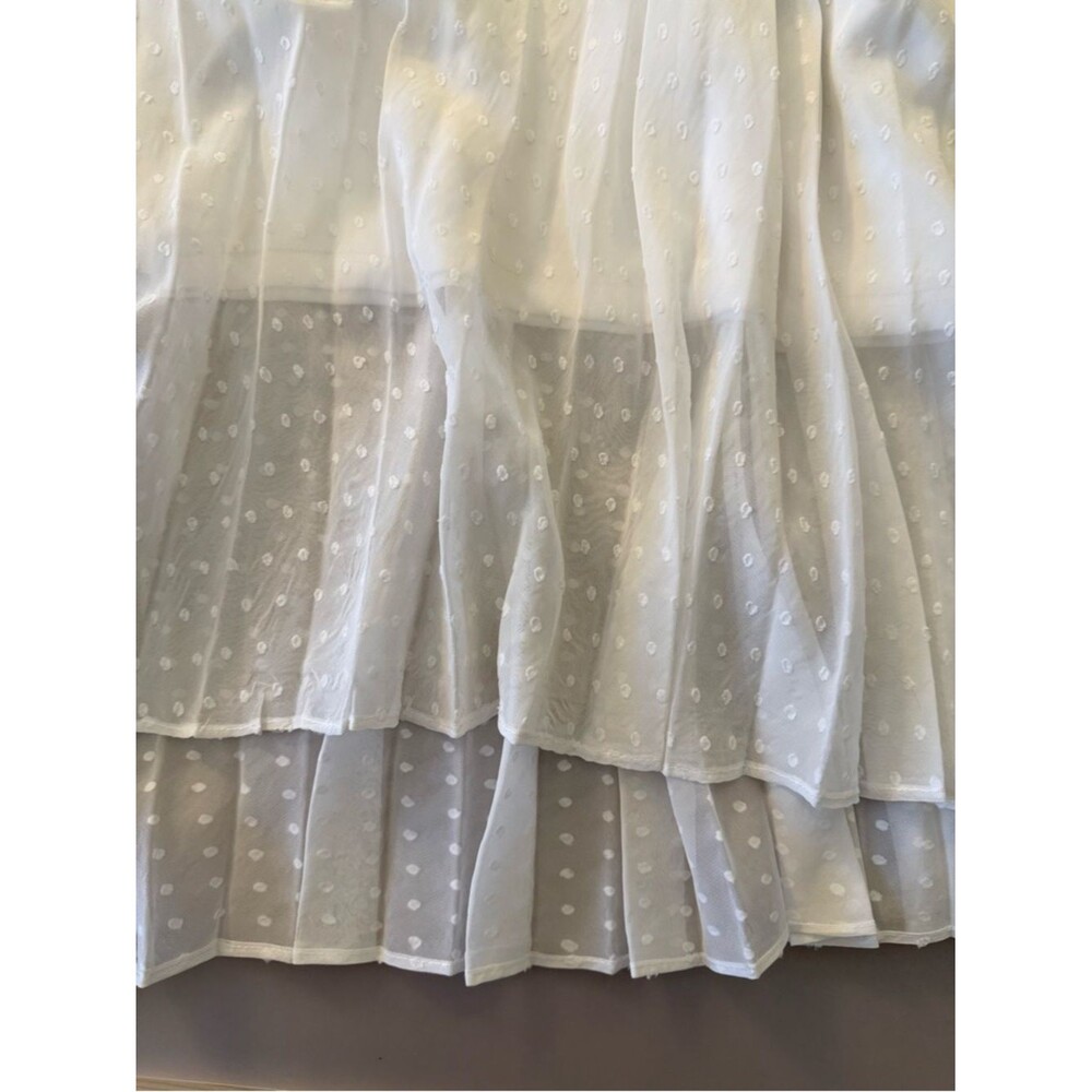 JODIFL Elegant White Swiss Dot Pleated High-Low Skirt - Picture 13 of 13